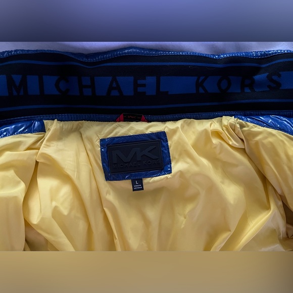 Michael Kors glossy blue puffer jacket men’s - Picture 4 of 6